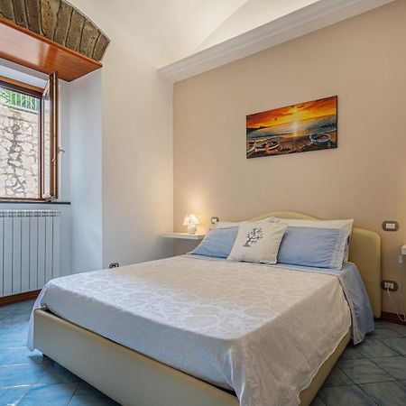 Aquamarine Apartment Vico Equense Bagian luar foto