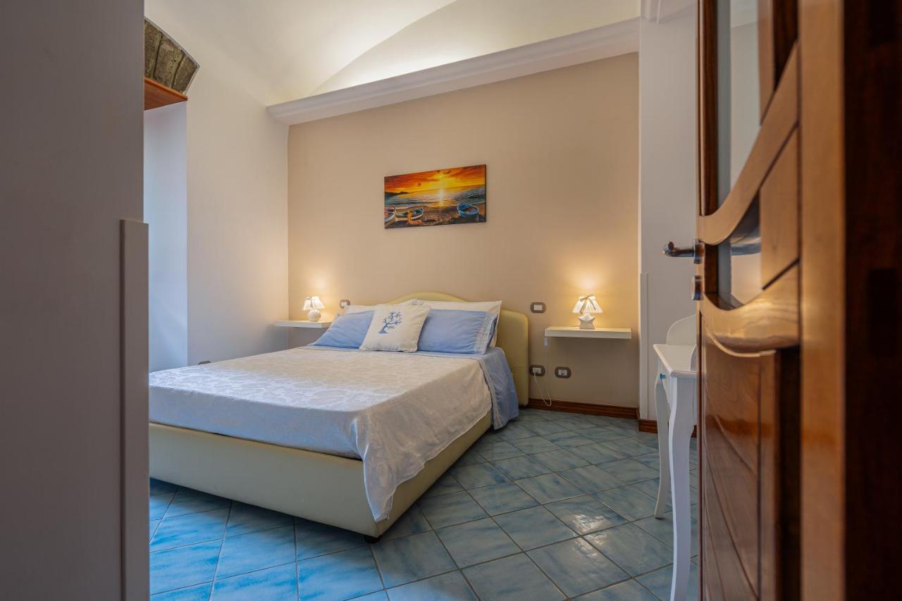 Aquamarine Apartment Vico Equense Bagian luar foto