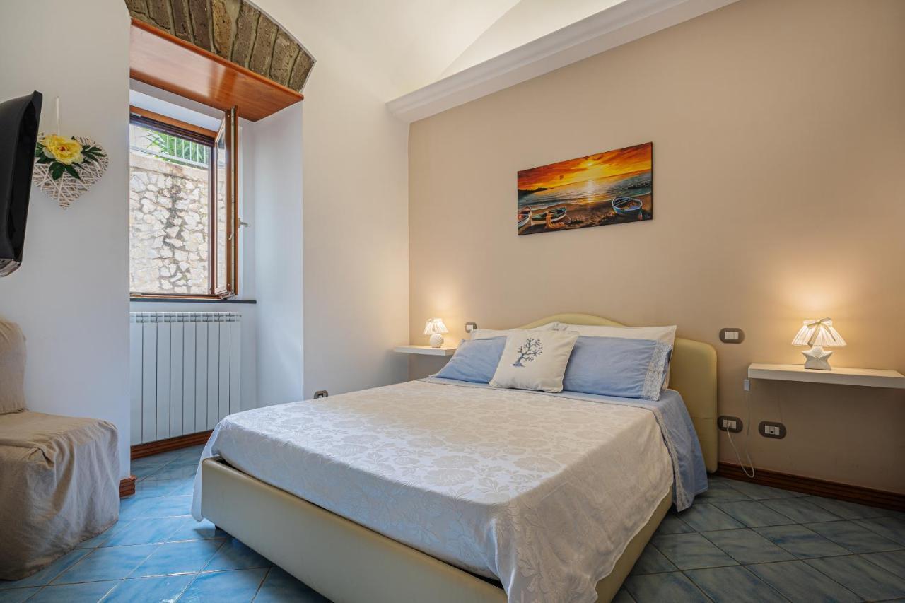 Aquamarine Apartment Vico Equense Bagian luar foto